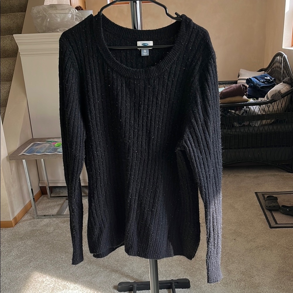Old Navy Black Sweater size XL.